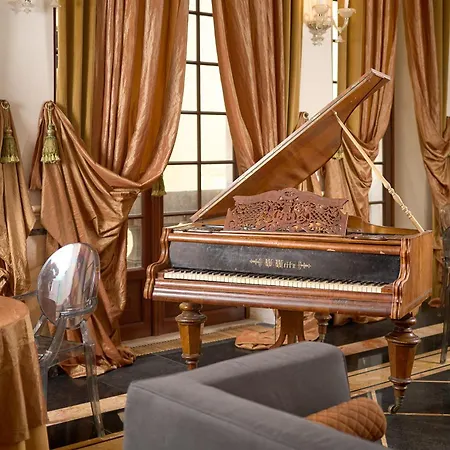 Palazo Dei Conti In Centre Old Town アパートホテル