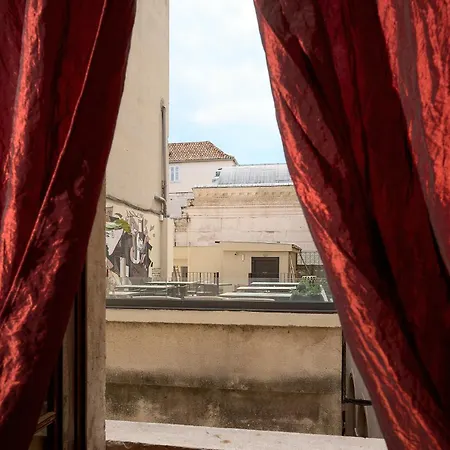 Palazo Dei Conti In Centre Old Town 4*