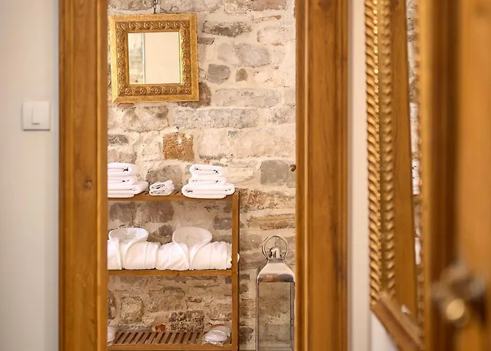 Palazo Dei Conti In Centre Old Town Apartmanhotel 4*