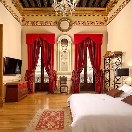 Palazo Dei Conti In Centre Old Town Apart Otel