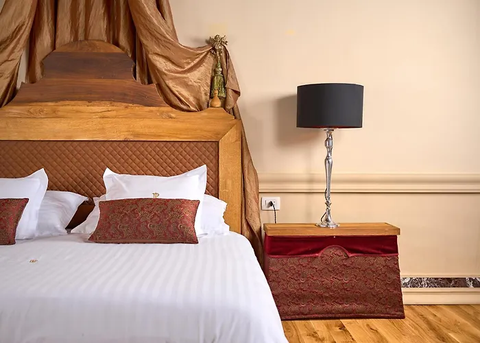 Aparthotel Palazo Dei Conti In Centre Old Town Split